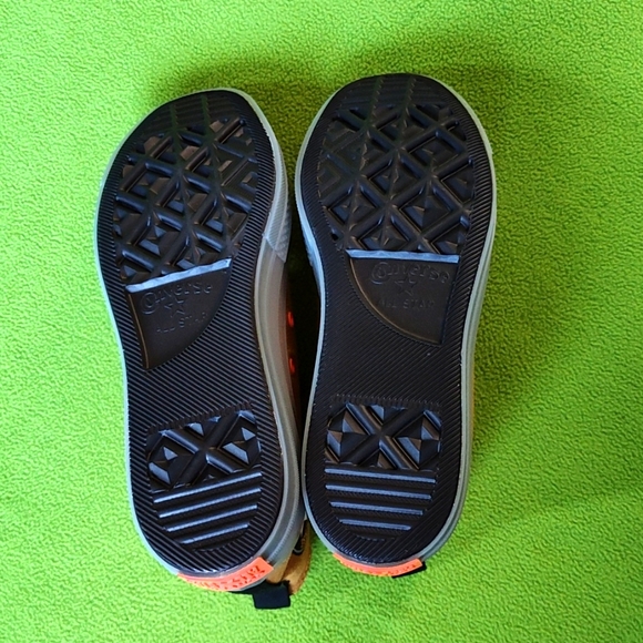 Converse Chuck Taylor All Stars Wheat/Black/Wild Mango Women's Size 11 170998C - Picture 3 of 6